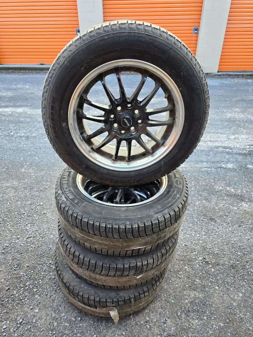 4x 16" 4x100 205 60 16 Michelin X-Ice 3