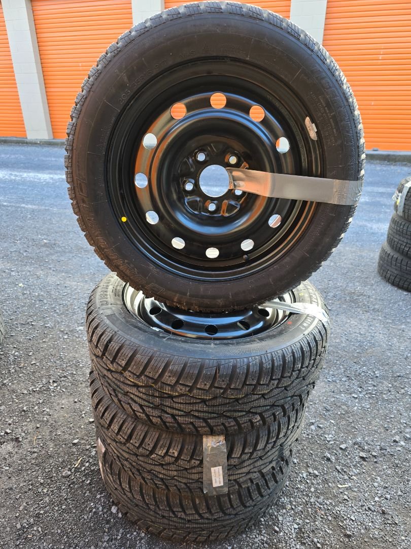 4x 16" 5x114.3 205 55 16 Uniroyal Tiger Paw Ice & Snow 3