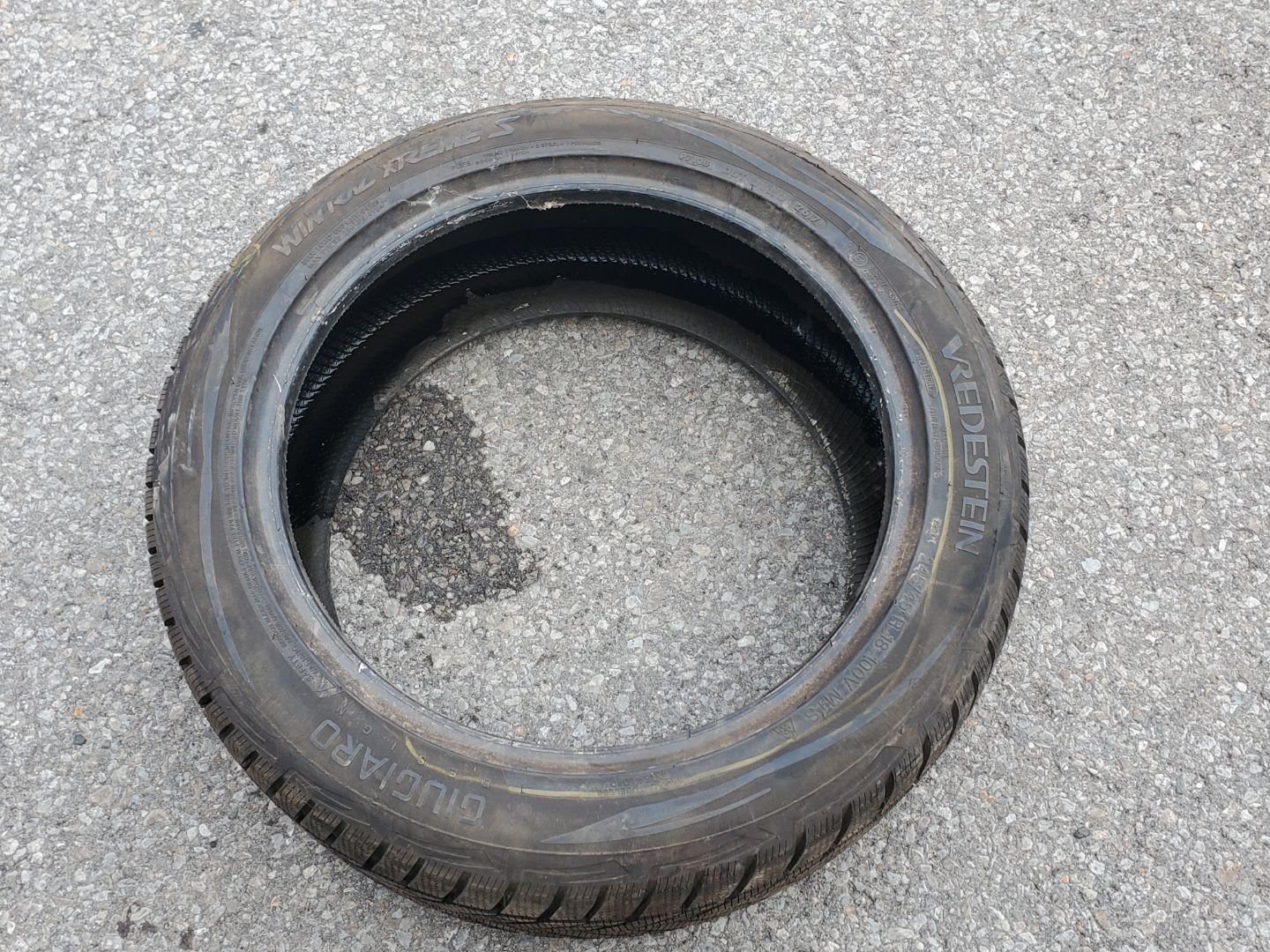 1x 245/45R18 Vredestein GIUGIARO Wintrac Xtreme