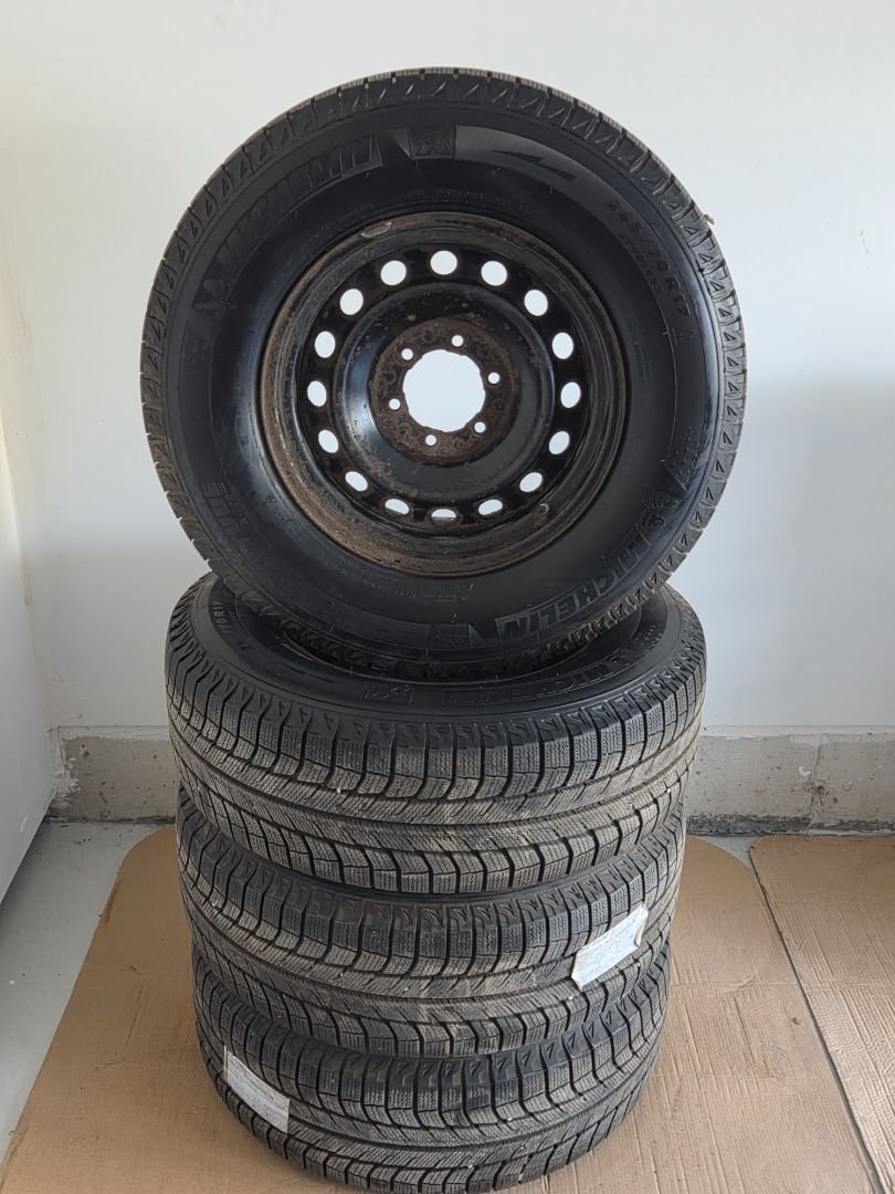 5x 17" Toyota 4Runner 2015 6x139.7 265 70 17 Michelin Latitude X-Ice