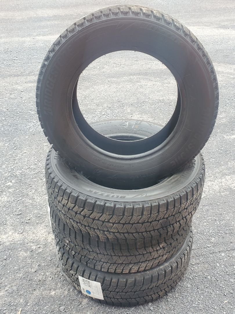 4x 195/65R15 Bridgestone BLIZZAK WS90