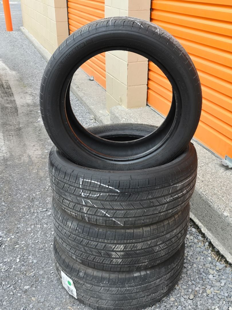 4x 215/50R17 Michelin Energy Saver A/S