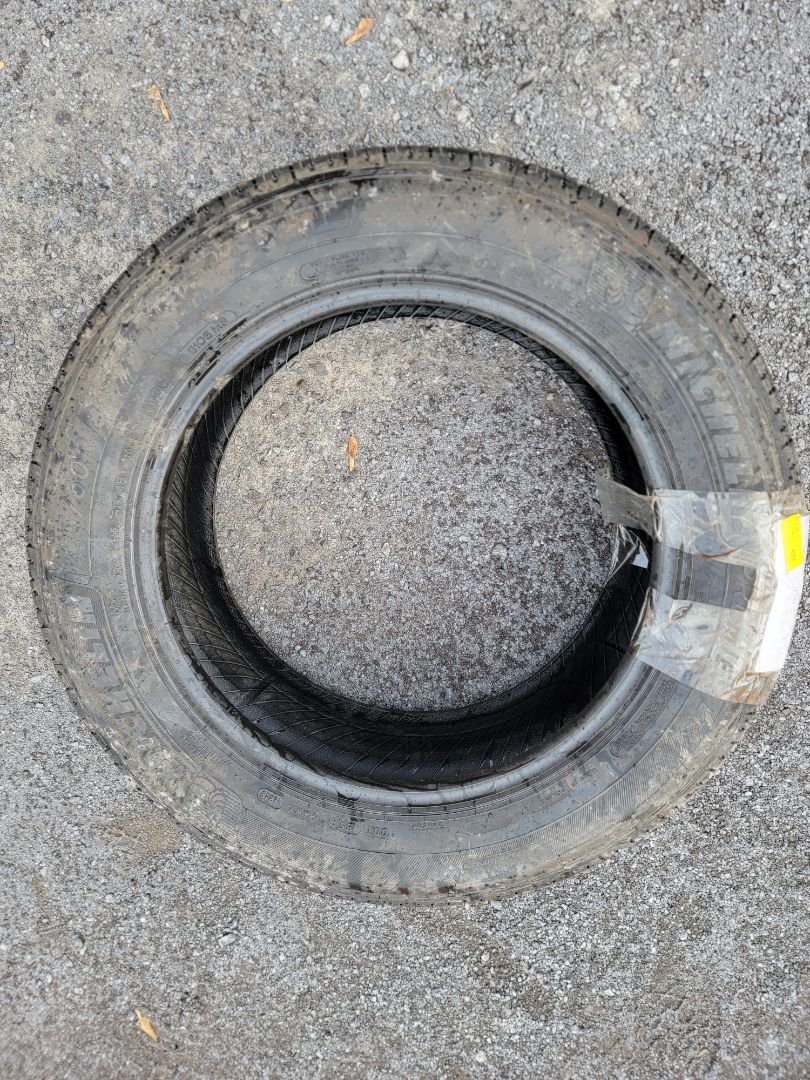 1x 225/60R18 Michelin Premier LTX