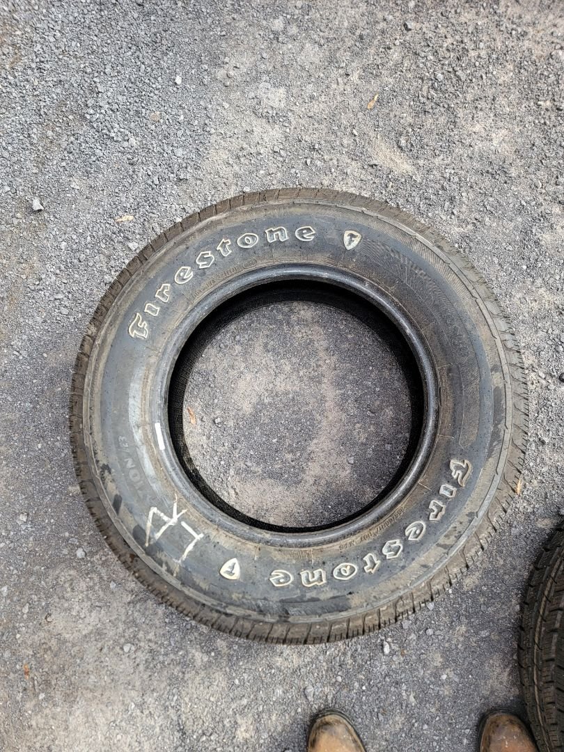 1x 255/65R17 Firestone Destination LE3