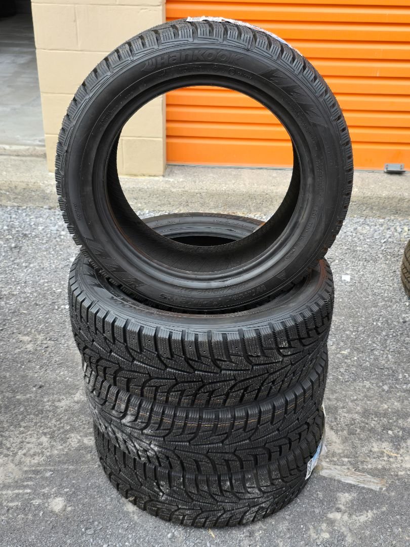 4x 195/55R16 Hankook Winter iPike RS