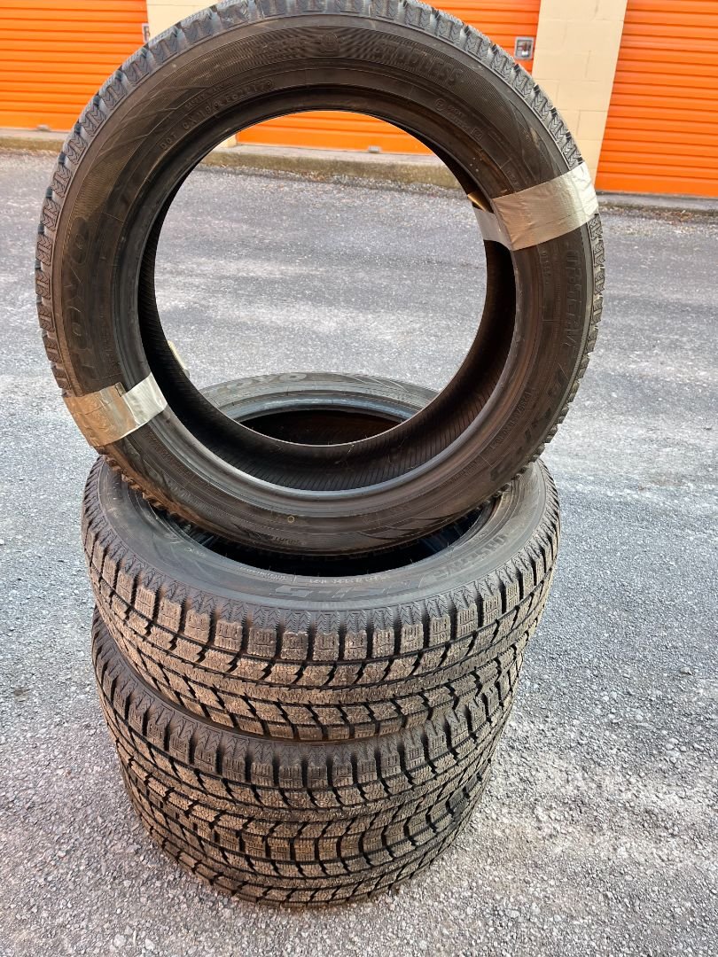 4x 235/55R20 Toyo Observe GSi 5