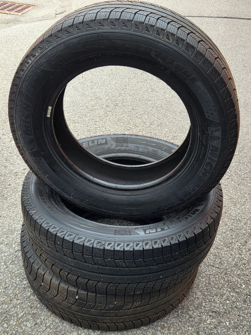 3x 235/65R18 Michelin Latitude X-Ice