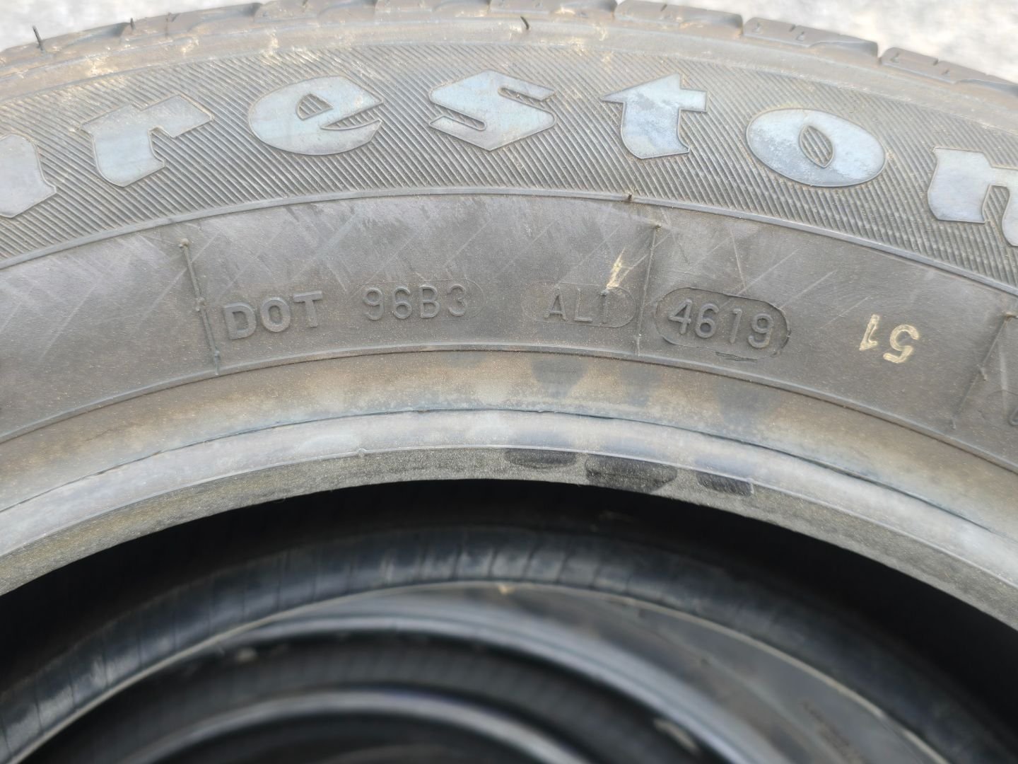 Tire image 4