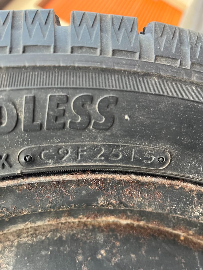 Tire image 3