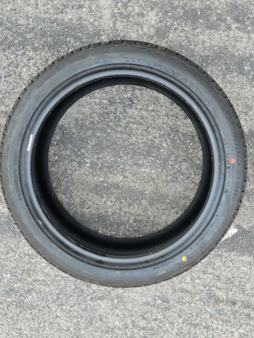 Tire image 1