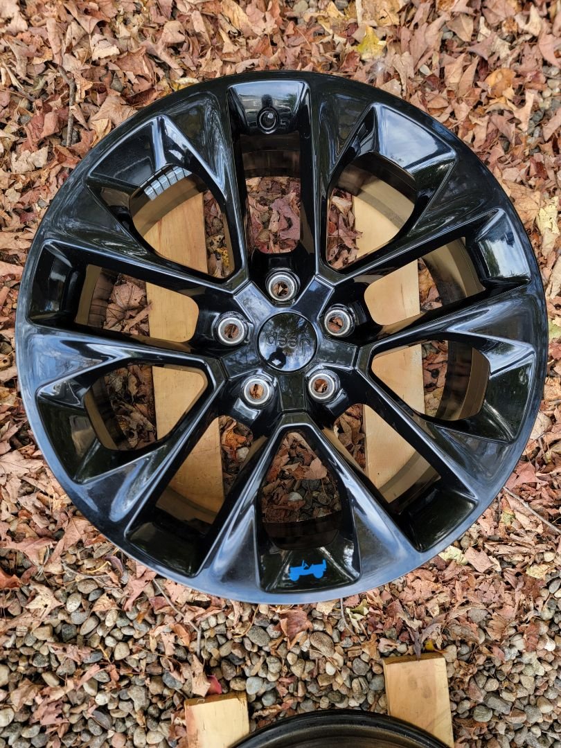 Tire image 4