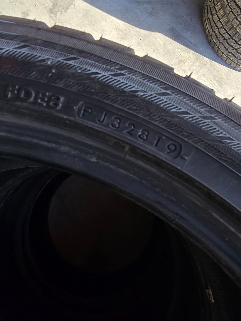 Tire image 4