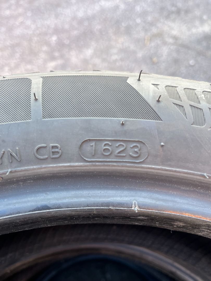 Tire image 3
