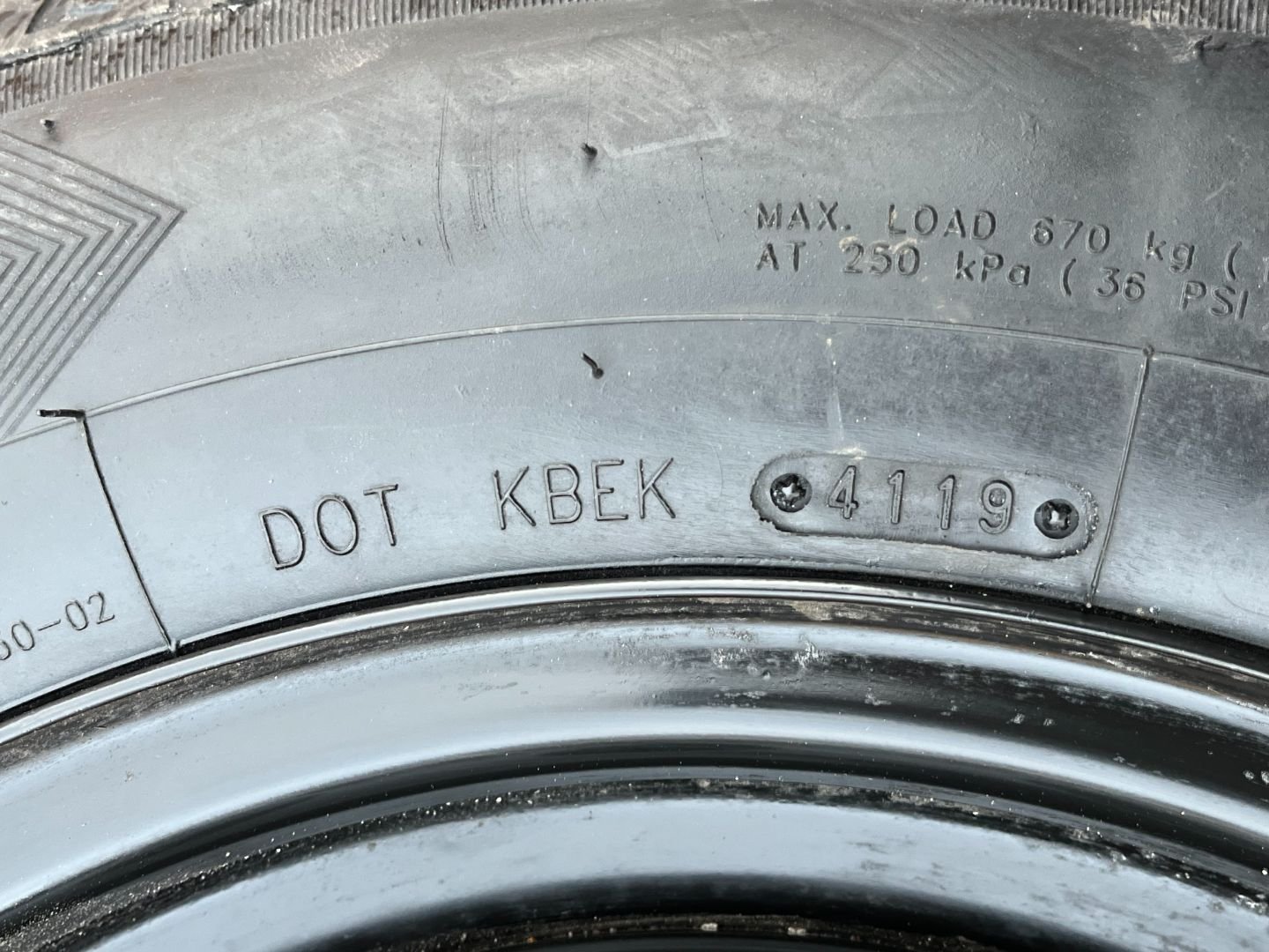 Tire image 3