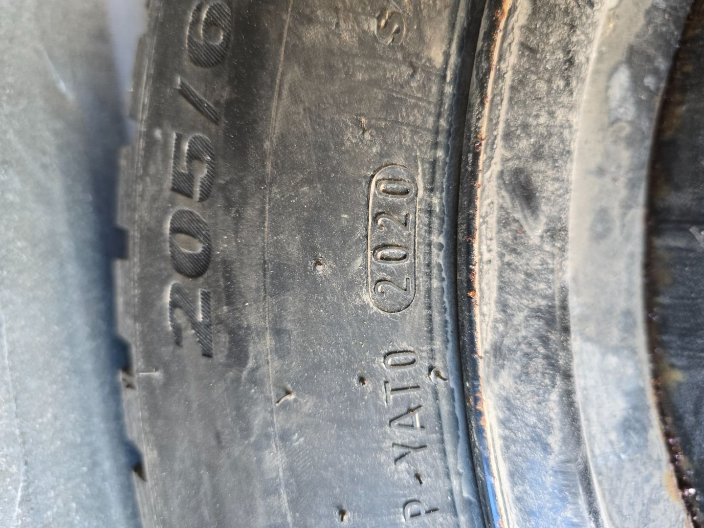 Tire image 3