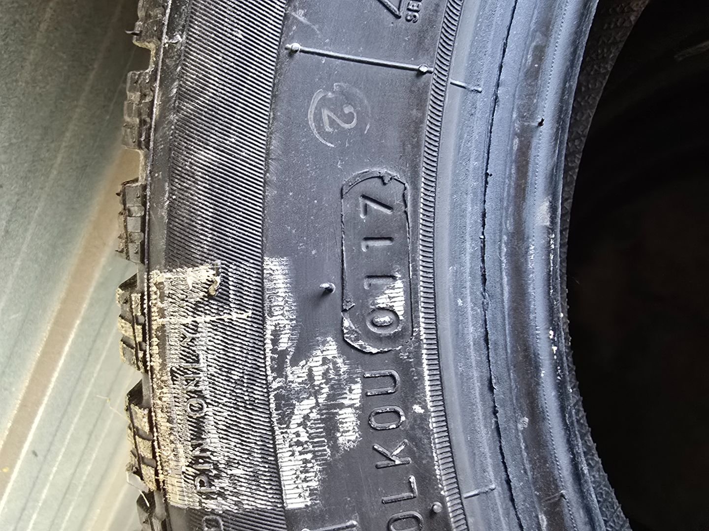 Tire image 3