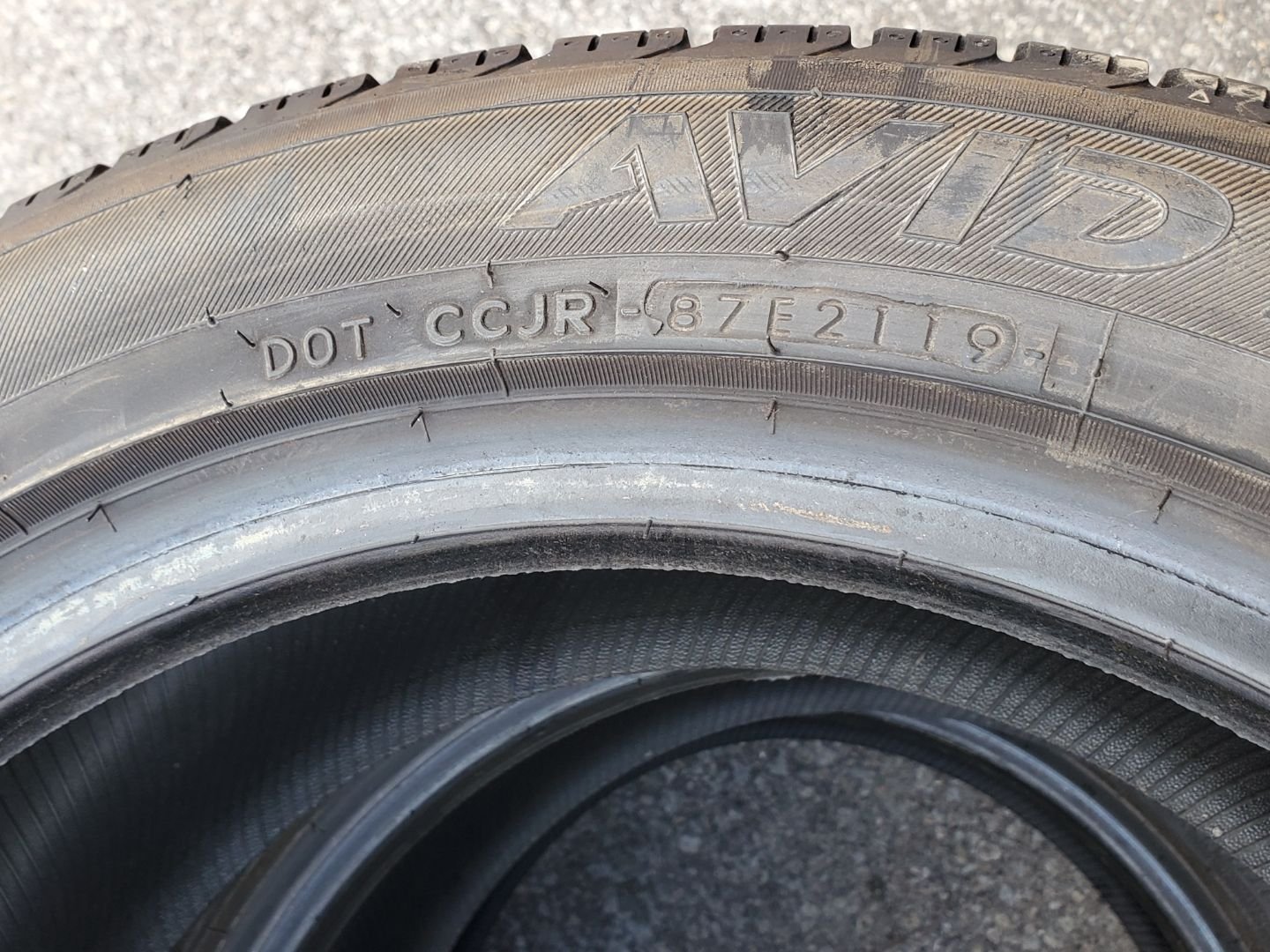 Tire image 3