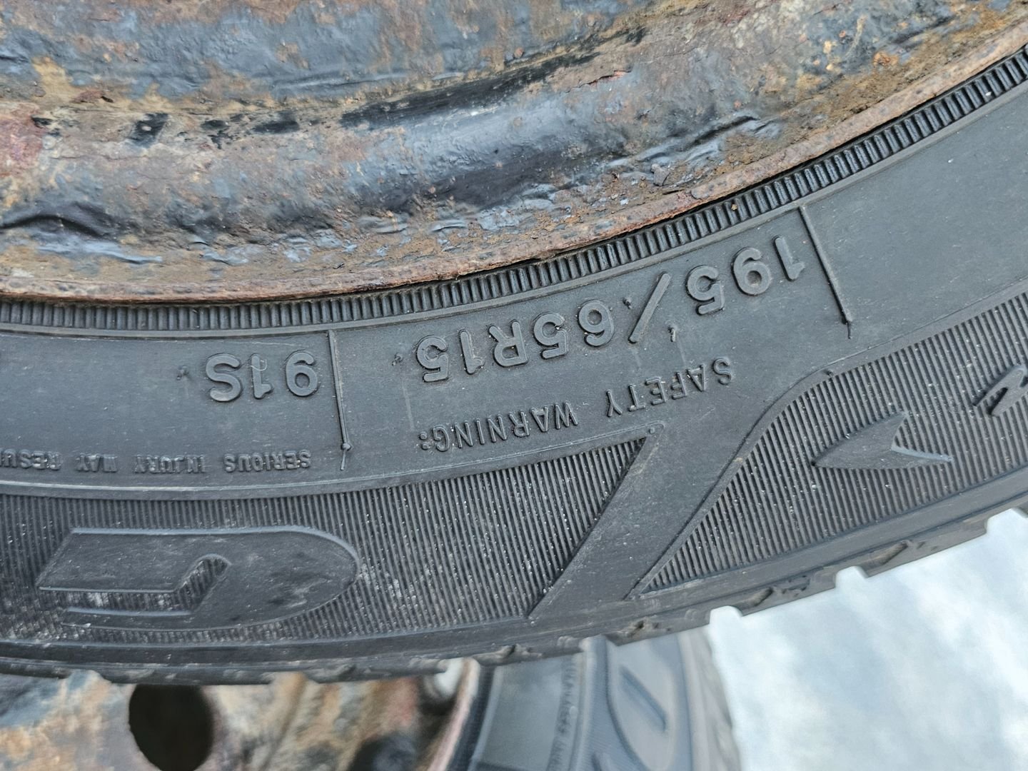 Tire image 1